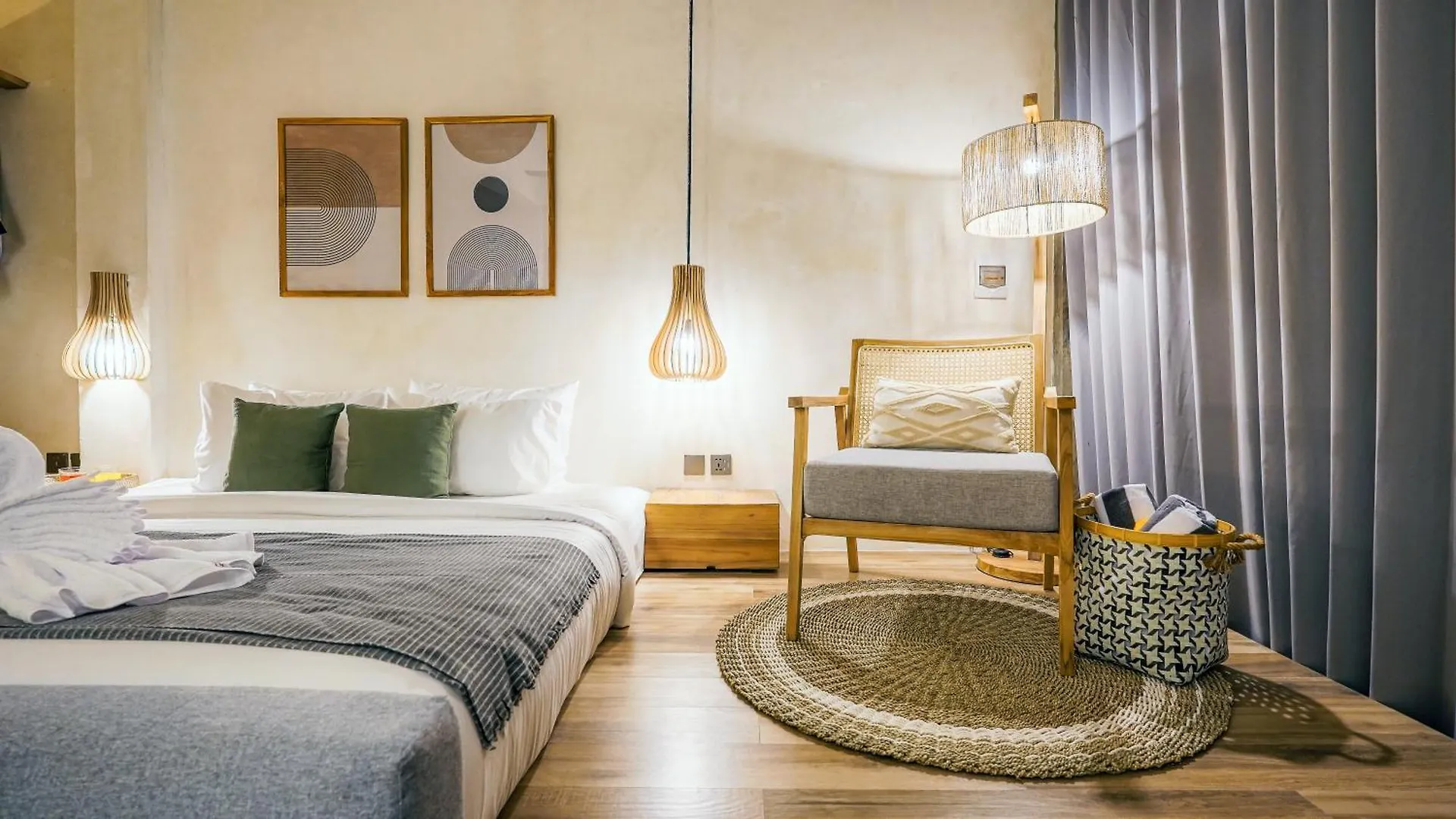 Alaya Homes B - Stylish Japandi Loft Suite In Seminyak